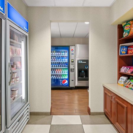 Hampton Inn & Suites Берлінґтон Екстер'єр фото
