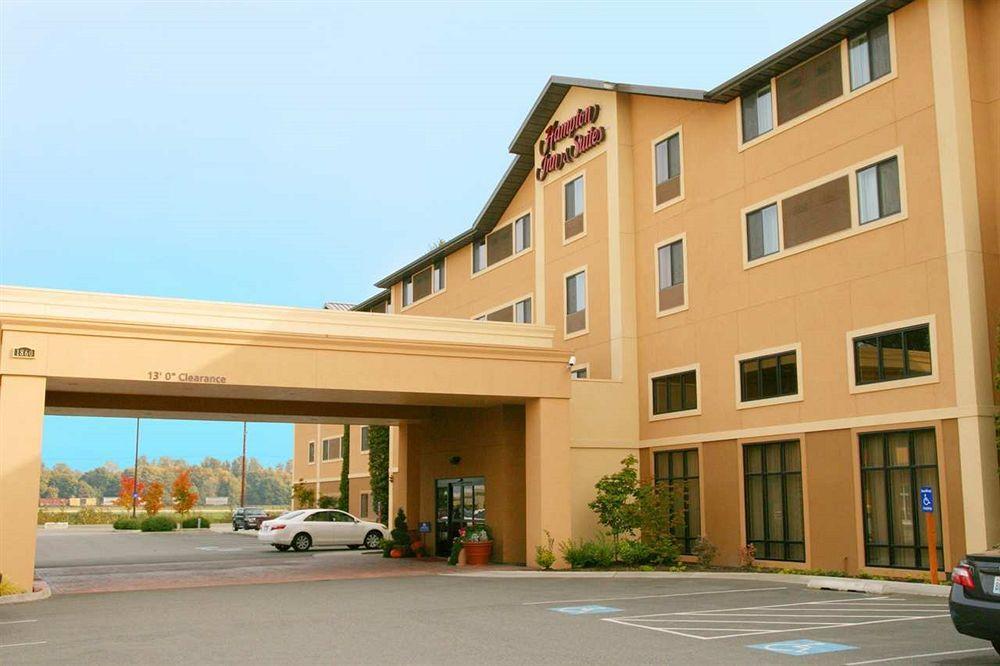 Hampton Inn & Suites Берлінґтон Екстер'єр фото