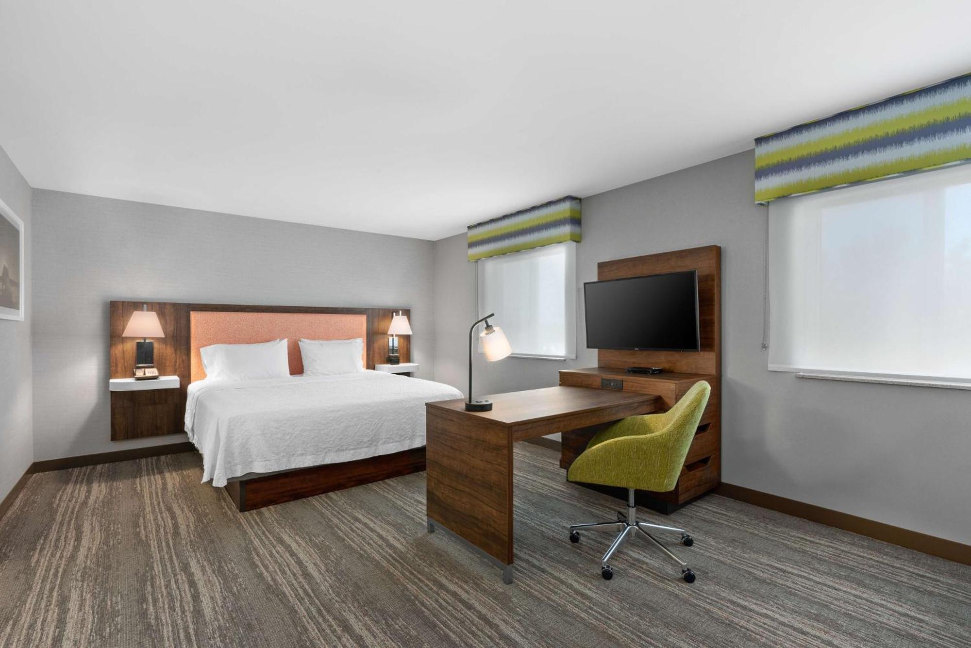 Hampton Inn & Suites Берлінґтон Екстер'єр фото