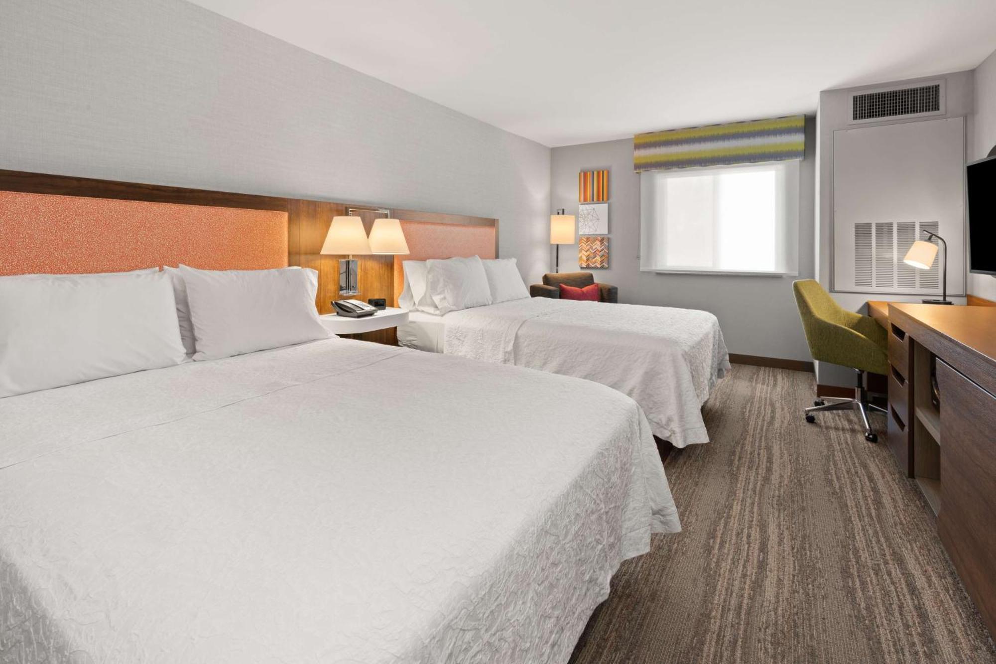 Hampton Inn & Suites Берлінґтон Екстер'єр фото