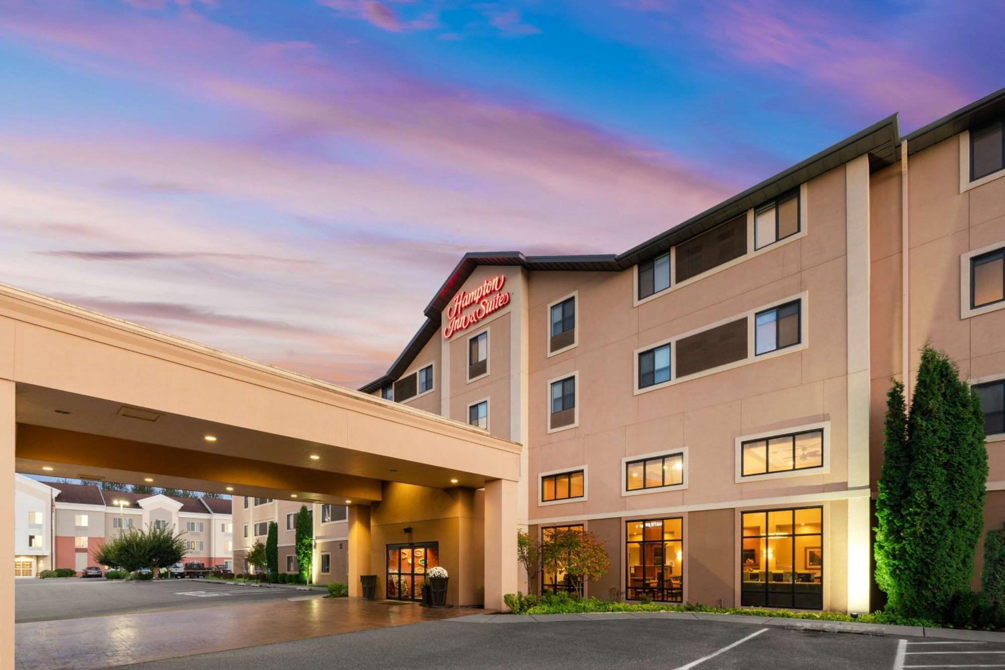 Hampton Inn & Suites Берлінґтон Екстер'єр фото
