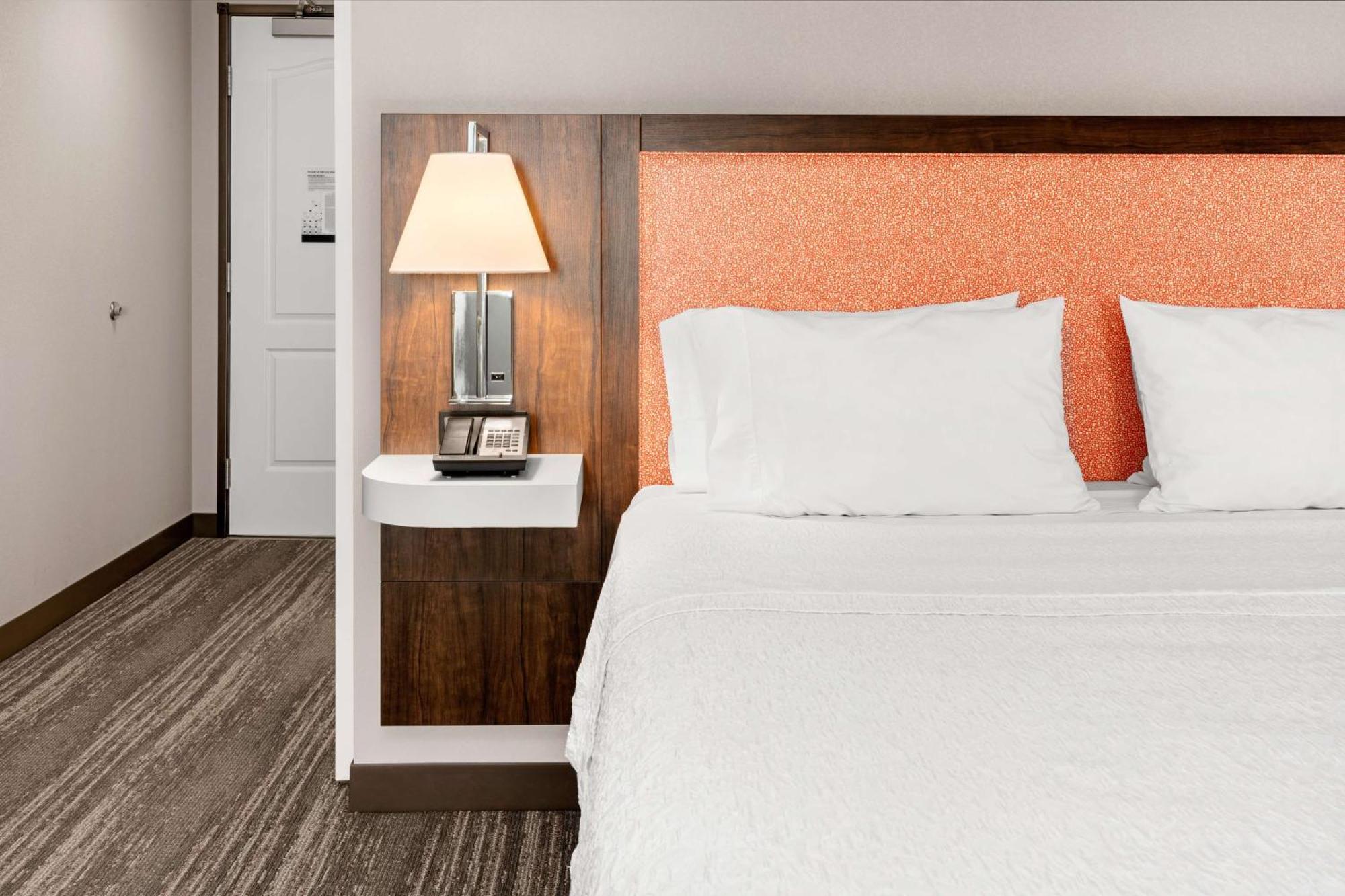 Hampton Inn & Suites Берлінґтон Екстер'єр фото