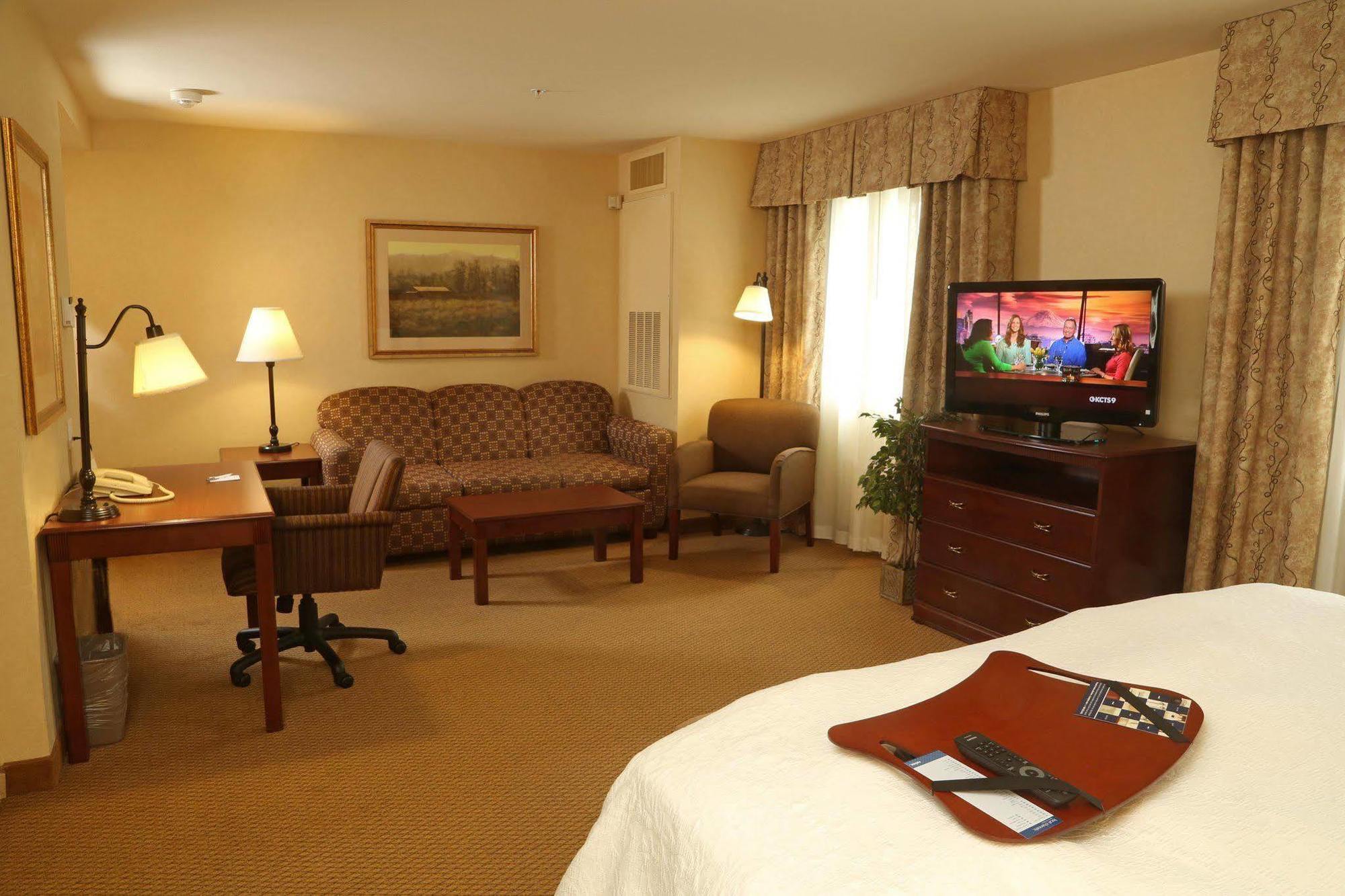 Hampton Inn & Suites Берлінґтон Екстер'єр фото